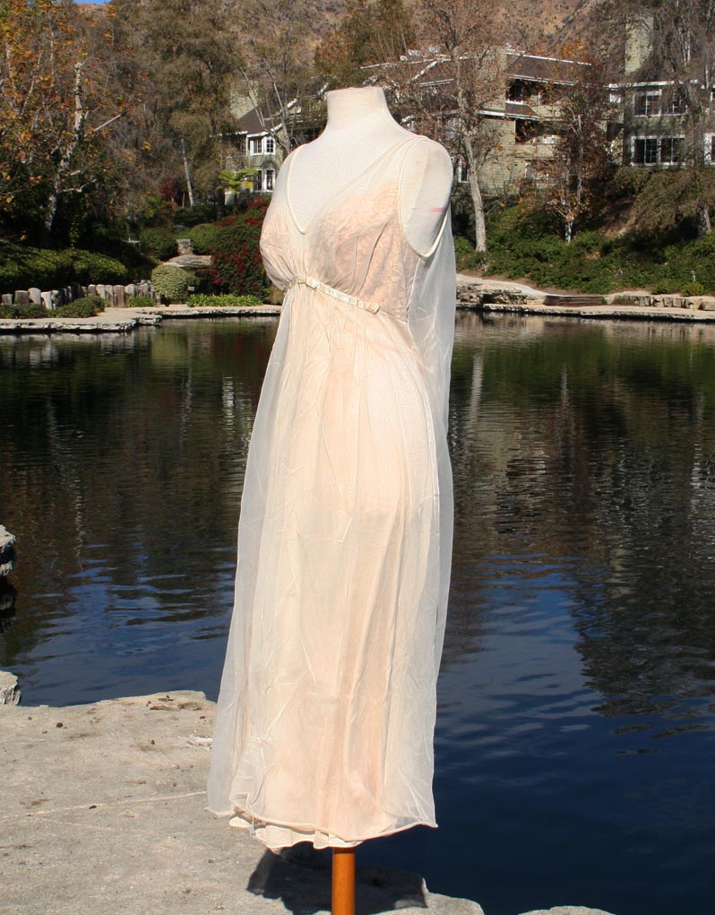Sheer Lace Lining Back Cape